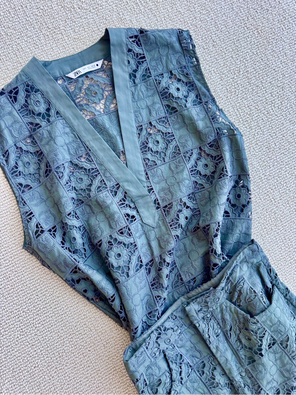 Zara khaki Green Lace Sleeveless set